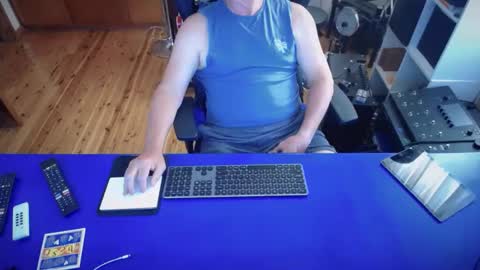 guesswhatigot2 online show from 21, 2, 2025