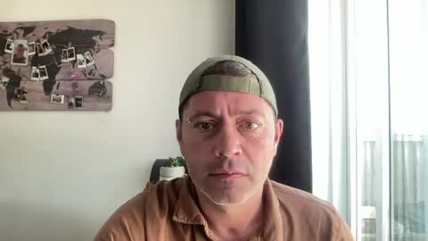 Snapshot of guil0 chatting on 12, 7, 2026 guil0 online show from 12, 7, 2026