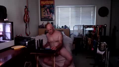 Mario online show from 12, 10, 2025