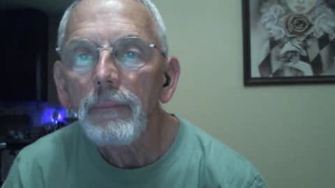 Snapshot of gulfcoast1952 chatting on 29, 1, 2025 Roy online show from 29, 1, 2025