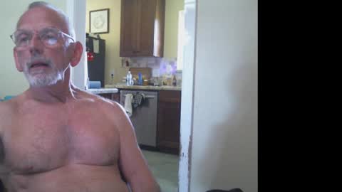 Snapshot of gulfcoast1952 chatting on 12, 9, 2025 Roy online show from 12, 9, 2025