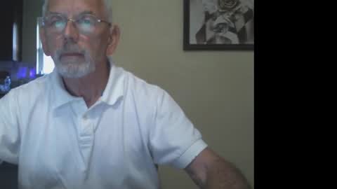 Snapshot of gulfcoast1952 chatting on 5, 10, 2025 Roy online show from 5, 10, 2025