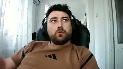 Snapshot of guliverreal chatting on 27, 11, 2025 guliverreal online show from 27, 11, 2025