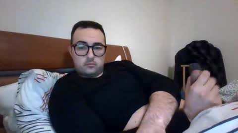 Snapshot of gullit93 chatting on 18, 2, 2026 gullit93 online show from 18, 2, 2026