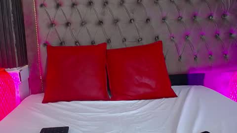 Snapshot of guxplo_ chatting on 20, 2, 2025 Miss online show from 20, 2, 2025