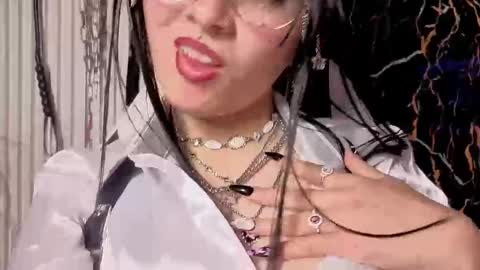 Snapshot of guxplo_ chatting on 21, 9, 2025 Miss online show from 21, 9, 2025