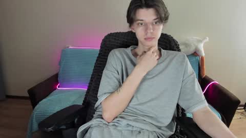 guy_liam1 online show from 19, 1, 2025