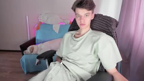 guy_liam1 online show from 26, 9, 2025