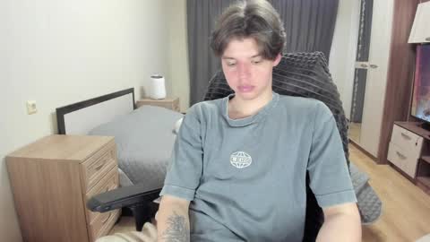 Snapshot of guy_liam1 chatting on 3, 4, 2026 guy_liam1 online show from 3, 4, 2026