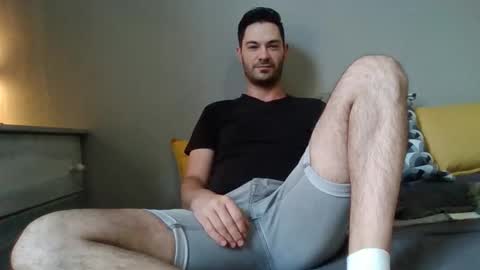 Snapshot of guyhardon chatting on 10, 1, 2026 Guy Hardon online show from 10, 1, 2026