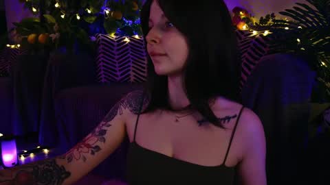 gwenhilton online show from 26, 2, 2025