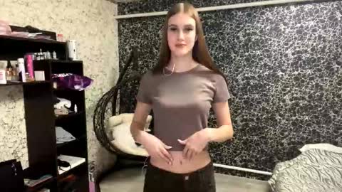 Gwen online show from 15, 10, 2025