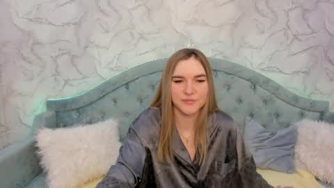 Snapshot of gwensmitt chatting on 27, 5, 2026 gwensmitt online show from 27, 5, 2026