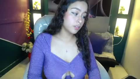 gygy_fox_09 online show from 14, 4, 2026