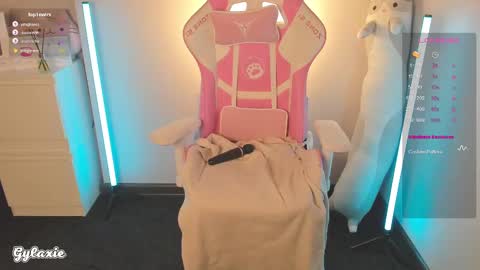   online show from 8, 3, 2025