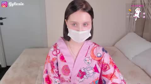   online show from 14, 10, 2025