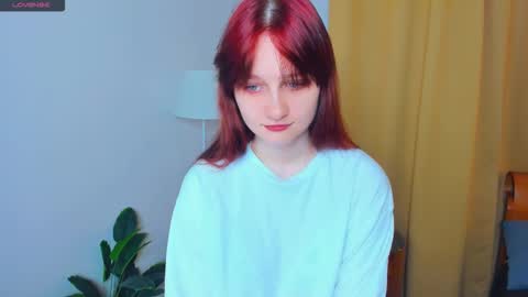 Kelly  Lilly online show from 2, 11, 2025