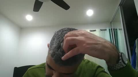 h0nest84 online show from 23, 1, 2025