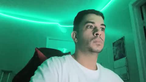 Snapshot of habibihoops chatting on 9, 11, 2025 habibihoops online show from 9, 11, 2025