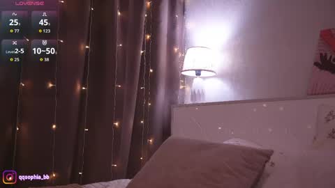Hi Im Rebecca Glad to see you in my room  PVT is open online show from 21, 5, 2026