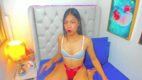 HAILEE HORNY online show from 2, 7, 2026