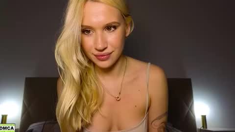 Snapshot of hailey_would chatting on 3, 3, 2026 hailey_would online show from 3, 3, 2026