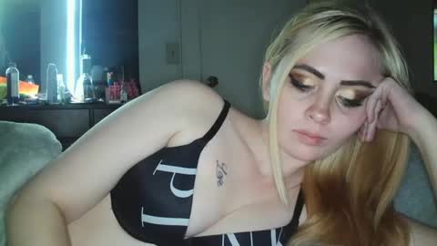 Snapshot of haileyakuma69 chatting on 18, 12, 2024 Hailey and d online show from 18, 12, 2024