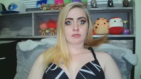 Snapshot of haileyakuma69 chatting on 18, 12, 2024 Hailey and d online show from 18, 12, 2024