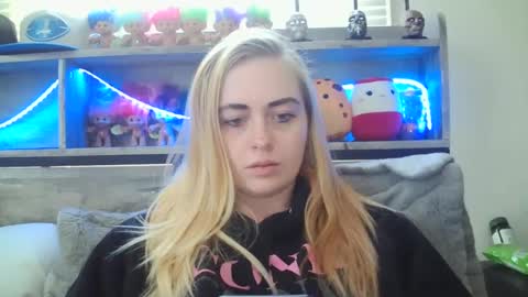 Snapshot of haileyakuma69 chatting on 17, 2, 2025 Hailey and d online show from 17, 2, 2025