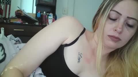 Snapshot of haileyakuma69 chatting on 15, 9, 2025 Hailey and d online show from 15, 9, 2025