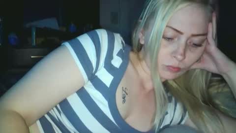 Snapshot of haileyakuma69 chatting on 25, 10, 2025 Hailey and d online show from 25, 10, 2025