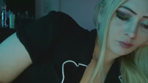 Snapshot of haileyakuma69 chatting on 22, 12, 2025 Hailey and d online show from 22, 12, 2025