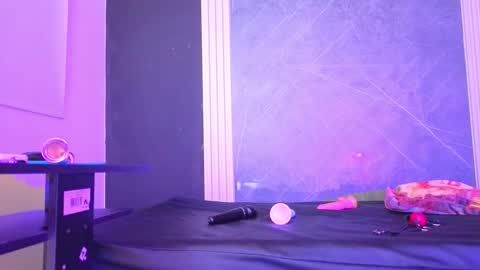 haileycat_ online show from 5, 2, 2026