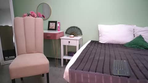 Hailey online show from 30, 9, 2025