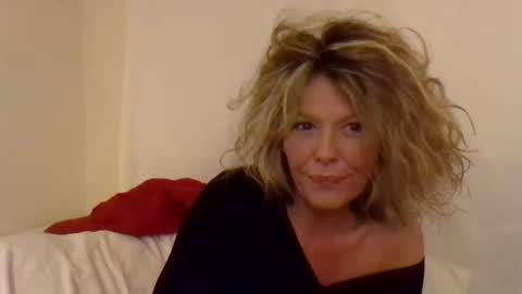 Hailey online show from 23, 1, 2025