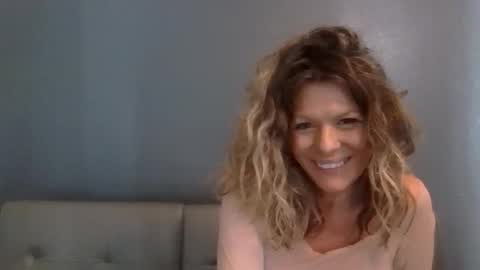 Hailey online show from 10, 11, 2025