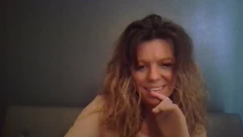 Hailey online show from 5, 12, 2025