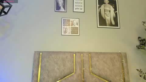 haileystonei online show from 9, 2, 2026