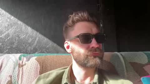 hairy_andhung69 online show from 5, 6, 2026