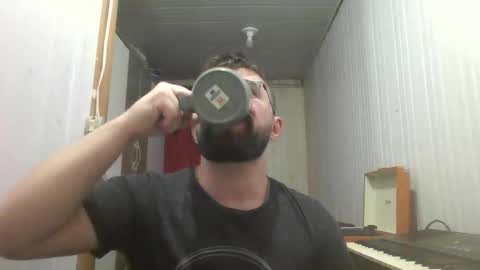 Snapshot of hairy_man_69_ chatting on 14, 12, 2025 horny online show from 14, 12, 2025