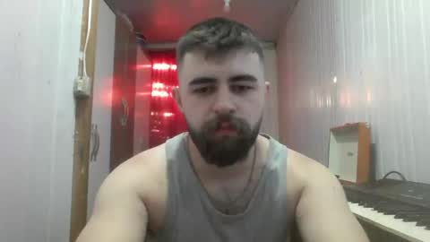 Snapshot of hairy_man_69_ chatting on 18, 12, 2025 horny online show from 18, 12, 2025