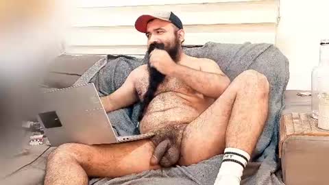 Hairy Beard Smoker online show from 26, 6, 2026