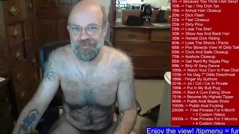 Snapshot of hairydaddybear69 chatting on 17, 1, 2025 HairyDaddyBear69 online show from 17, 1, 2025