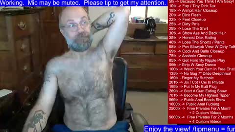 Snapshot of hairydaddybear69 chatting on 21, 1, 2025 HairyDaddyBear69 online show from 21, 1, 2025