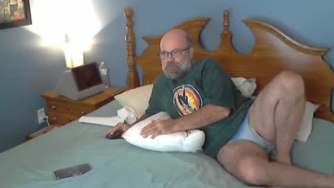 Snapshot of hairydaddybear69 chatting on 20, 9, 2025 HairyDaddyBear69 online show from 20, 9, 2025