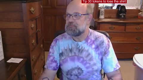 Snapshot of hairydaddybear69 chatting on 22, 10, 2025 HairyDaddyBear69 online show from 22, 10, 2025