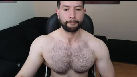 Snapshot of hairyncuteass chatting on 9, 5, 2026 hairyncuteass online show from 9, 5, 2026