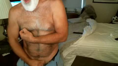 Hairy pecs online show from 17, 4, 2026