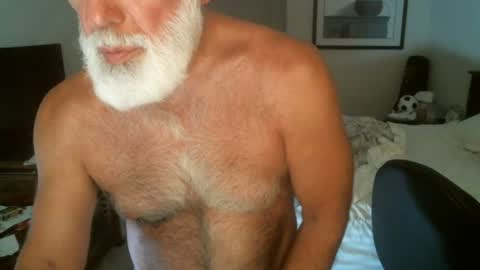 Snapshot of hairypecsguy chatting on 6, 7, 2026 Hairy pecs online show from 6, 7, 2026