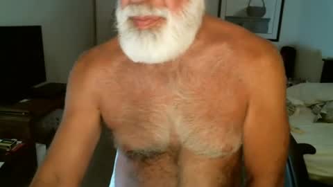 Snapshot of hairypecsguy chatting on 15, 7, 2026 Hairy pecs online show from 15, 7, 2026